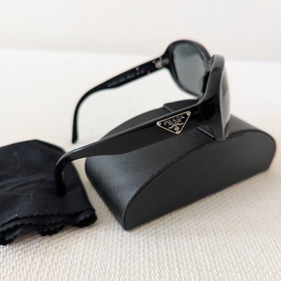 Prada SPR 10M-A Sunglasses